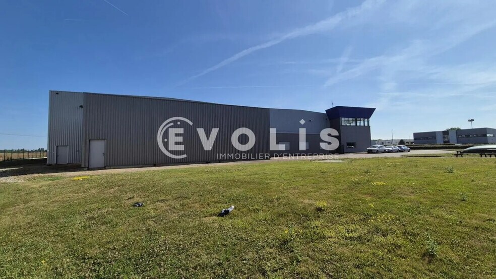Industriel/Logistique dans Rebais à louer - Photo de l’immeuble – Image 2 sur 23