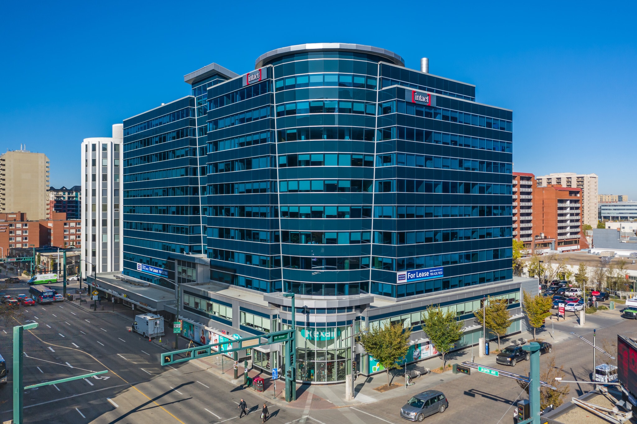 10830 Jasper Ave NW, Edmonton, AB à louer Photo principale– Image 1 sur 9