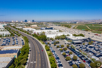 9801-9805 Research Dr, Irvine, CA - VUE AÉRIENNE  vue de carte