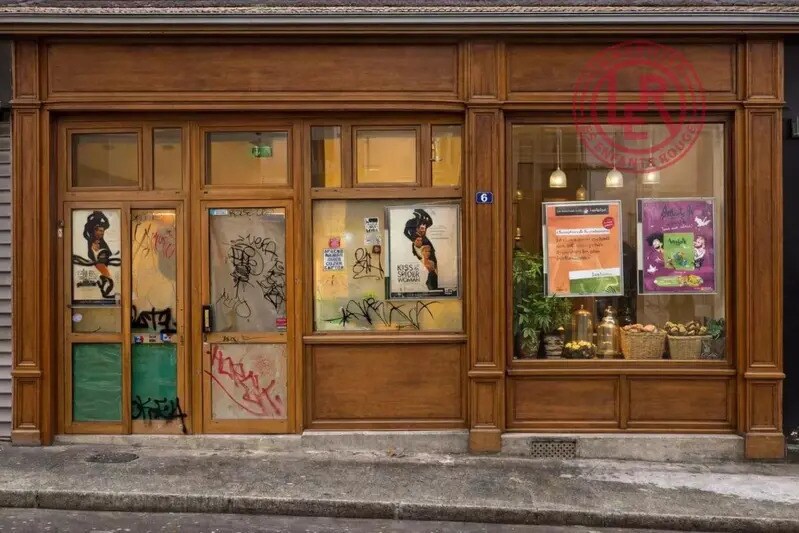 Local commercial dans Paris à louer Photo de l’immeuble– Image 1 sur 3