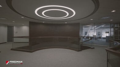 30903 Northwestern Hwy, Farmington Hills, MI à louer - Vidéo sur l’annonce professionnelle 