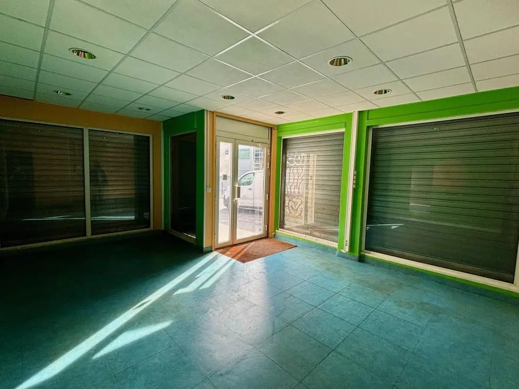 Local commercial dans Paris à louer Photo intérieure– Image 1 sur 6