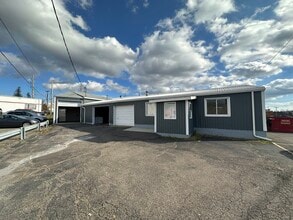 317 Harrison Ave, Endicott, NY à louer Photo intérieure– Image 2 sur 22