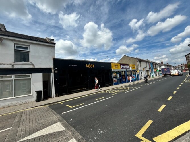 168-170 Fawcett Rd, Southsea à louer Photo principale– Image 1 sur 2