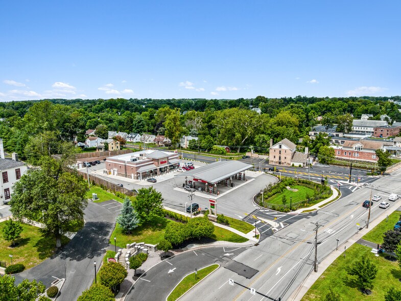 412 S York Rd, Hatboro, PA à vendre - Photo de l’immeuble – Image 2 sur 8