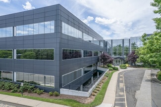 Plus de détails pour 115 W Century Rd, Paramus, NJ - Bureau à louer