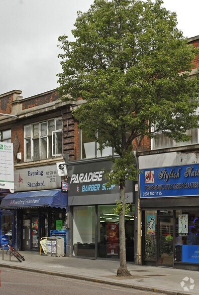 94 High St, Londres à vendre - Photo principale – Image 1 sur 3