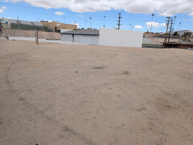 16642 Tracy, Victorville, CA à vendre - Autre – Image 3 sur 3