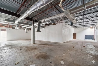 9809 Rowlett Rd, Houston, TX à louer Photo intérieure– Image 2 sur 3