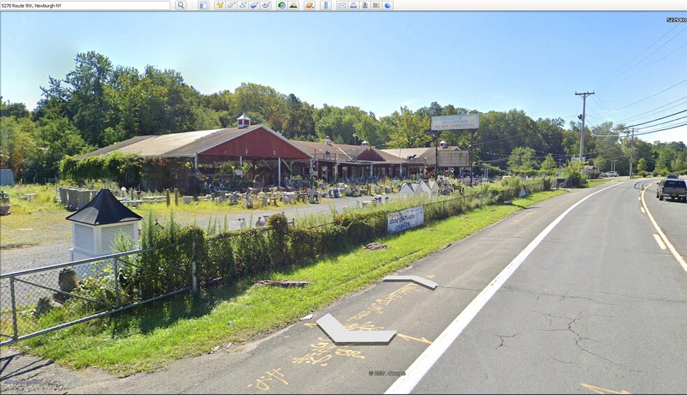 5270 Route 9W, Newburgh, NY à vendre - Photo de l’immeuble – Image 2 sur 4