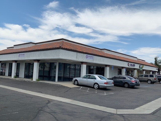 125 N Tustin St, Orange, CA à louer - Photo de l’immeuble – Image 3 sur 3