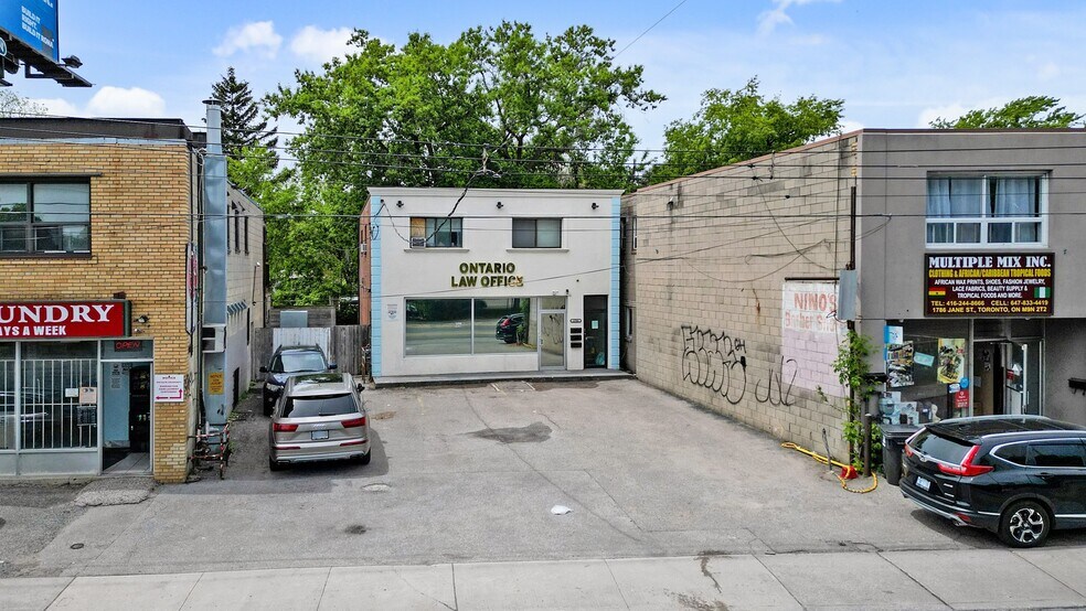 1784 Jane St, Toronto, ON à vendre - Photo de l’immeuble – Image 3 sur 37