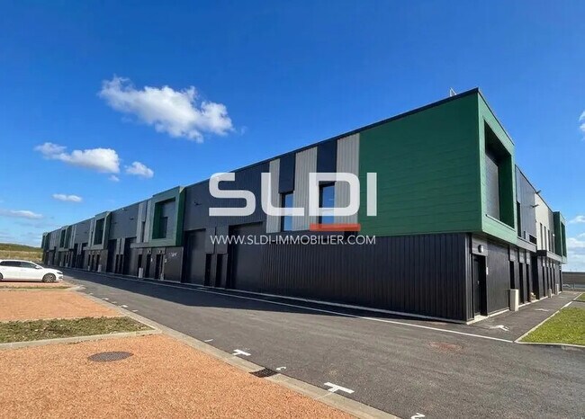 Plus de détails pour 61 Rue Des Aubépines, Villette-d'Anthon - Local d’activités à vendre