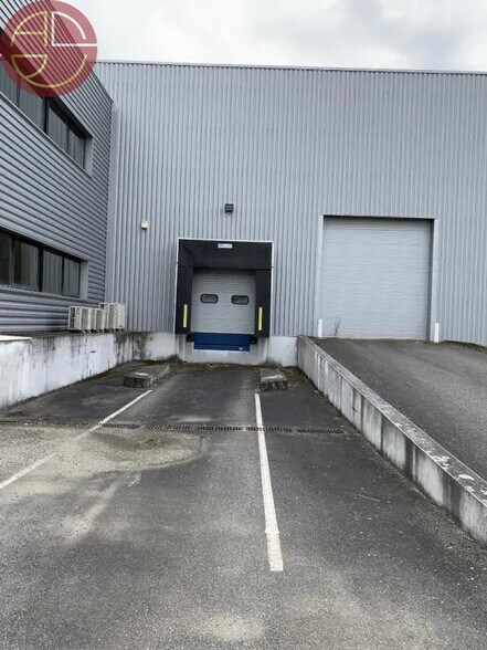 Industriel/Logistique dans CASTELNAU-D'ESTRETEFONDS à louer - Photo de l’immeuble – Image 2 sur 7