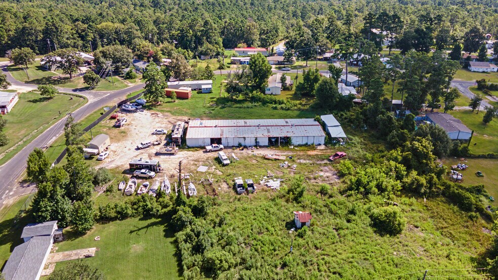 776 Yaupon Cove Dr, Onalaska, TX à vendre - Photo de l’immeuble – Image 3 sur 38