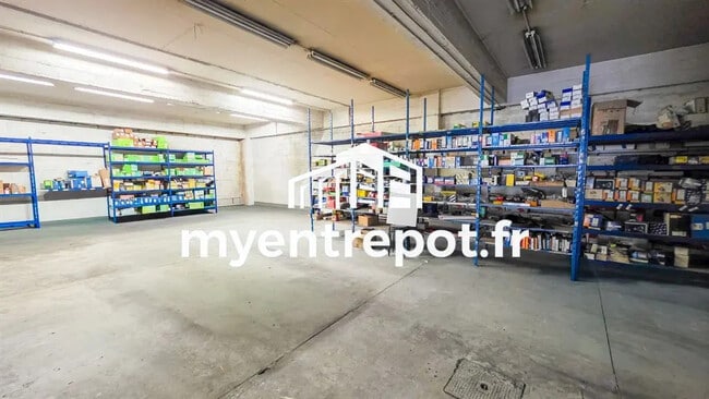 Plus de détails pour Local d’activités à vendre