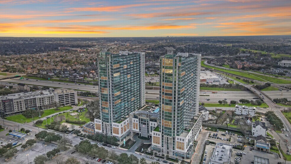 5927 Almeda Rd, Houston, TX à louer - Photo principale – Image 1 sur 195
