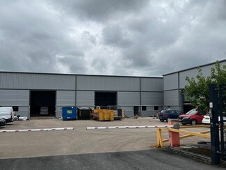 Plus de détails pour Oakden Dr, Manchester - Industriel/Logistique à louer