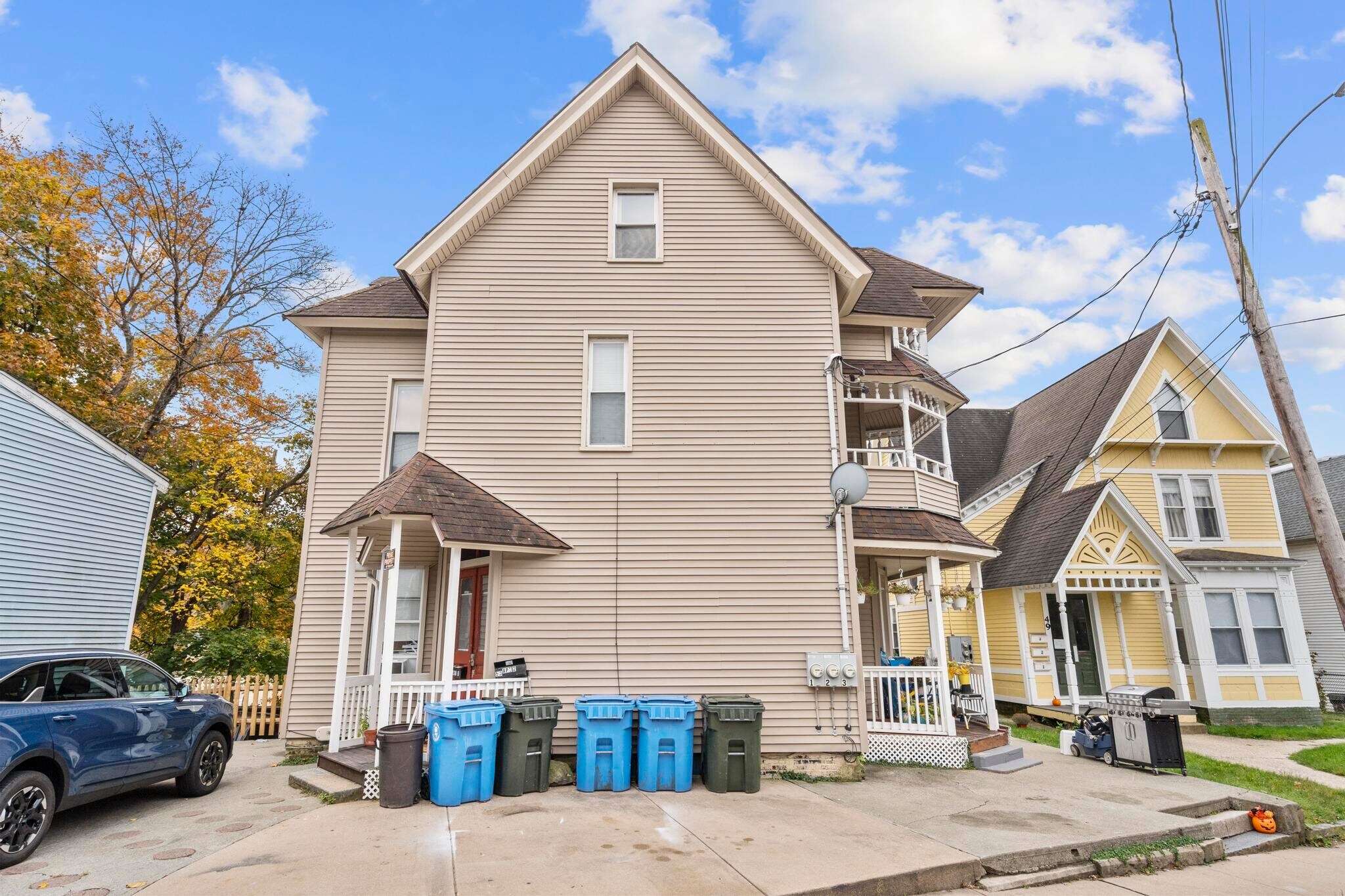 53 Cliff St, Norwich, CT à vendre Photo principale– Image 1 sur 2