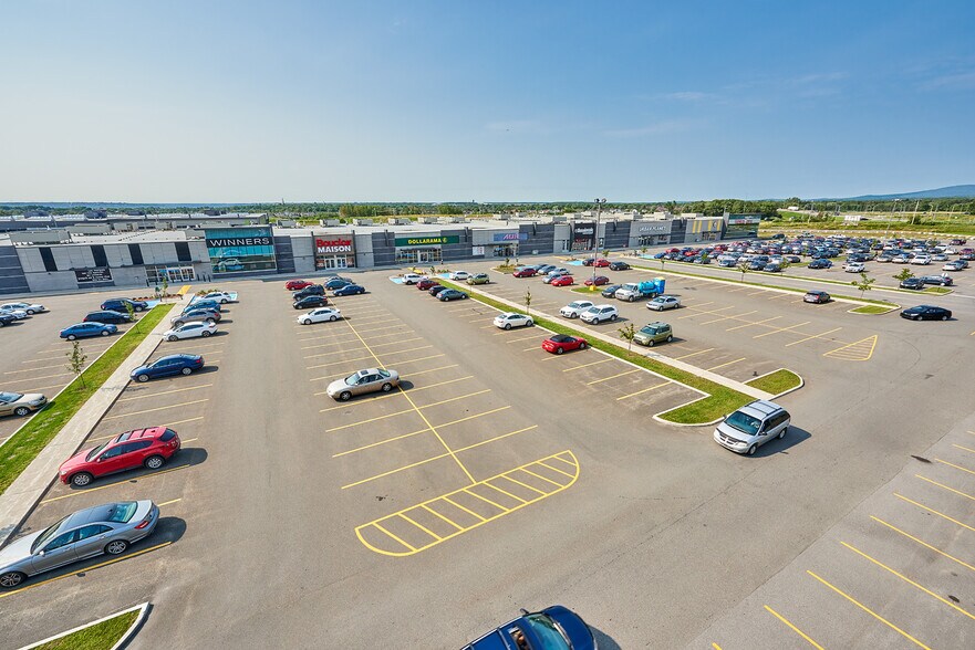 4605 Boul de l'Auvergne, Québec, QC à louer - Photo de l’immeuble – Image 3 sur 7