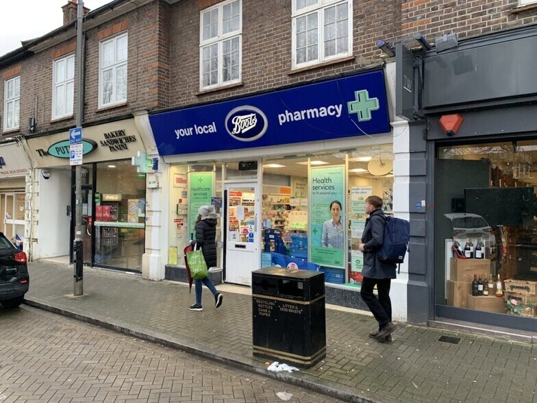 383 Upper Richmond Rd, Londres à vendre - Photo de l’immeuble – Image 2 sur 3