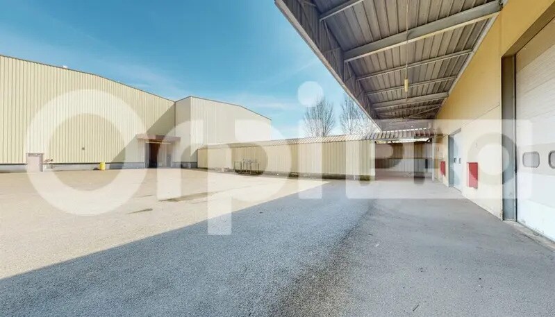 Industriel/Logistique dans Saint-Quentin-Fallavier à vendre - Photo de l’immeuble – Image 2 sur 4