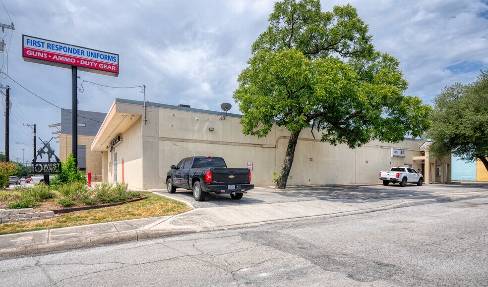 701 S Frio St, San Antonio, TX à louer - Photo de l’immeuble – Image 3 sur 4