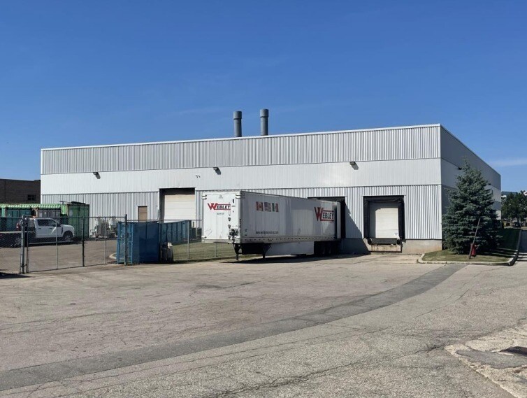 2170 Winston Park Dr, Oakville, ON à louer - Photo de l’immeuble – Image 3 sur 5