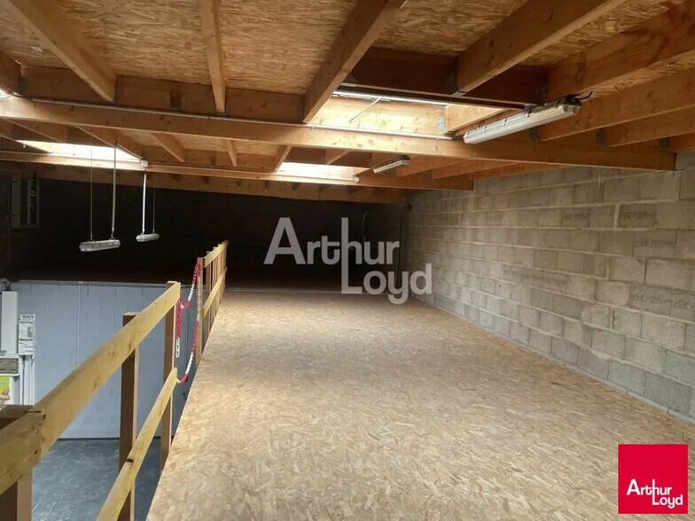 Local d'activités dans Le Plessis-Grammoire à vendre - Photo de l’immeuble – Image 2 sur 3