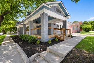 Plus de détails pour 105 S Zang Blvd, Dallas, TX - Bureau à louer