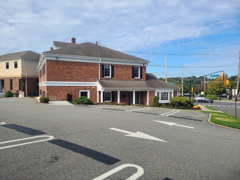 47 River Rd, Summit, NJ à vendre - Photo de l’immeuble – Image 2 sur 13