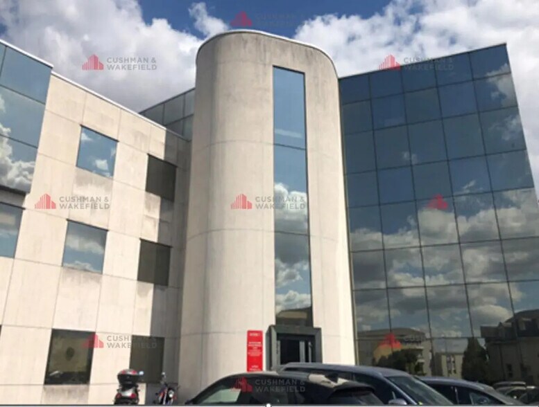 Bureau dans Dijon à louer - Photo de l’immeuble – Image 1 sur 5