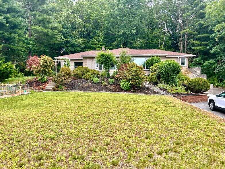 1609 Osgood St, North Andover, MA à vendre - Photo de l’immeuble – Image 3 sur 28