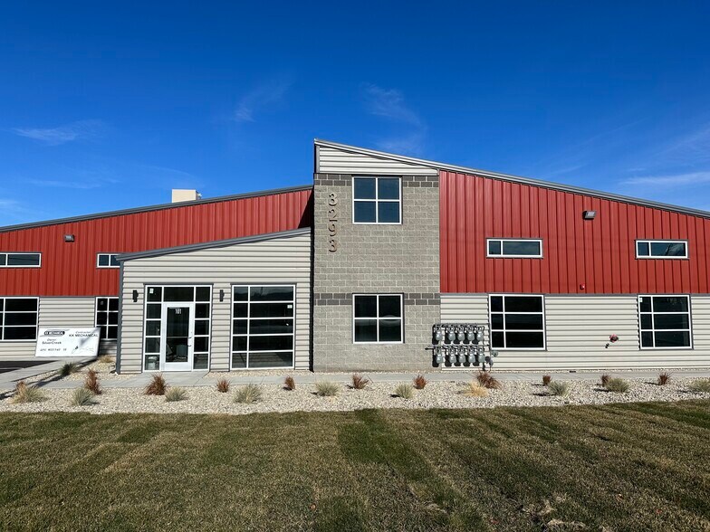 3293 Midland Dr, Ogden, UT à louer - Photo principale – Image 1 sur 4
