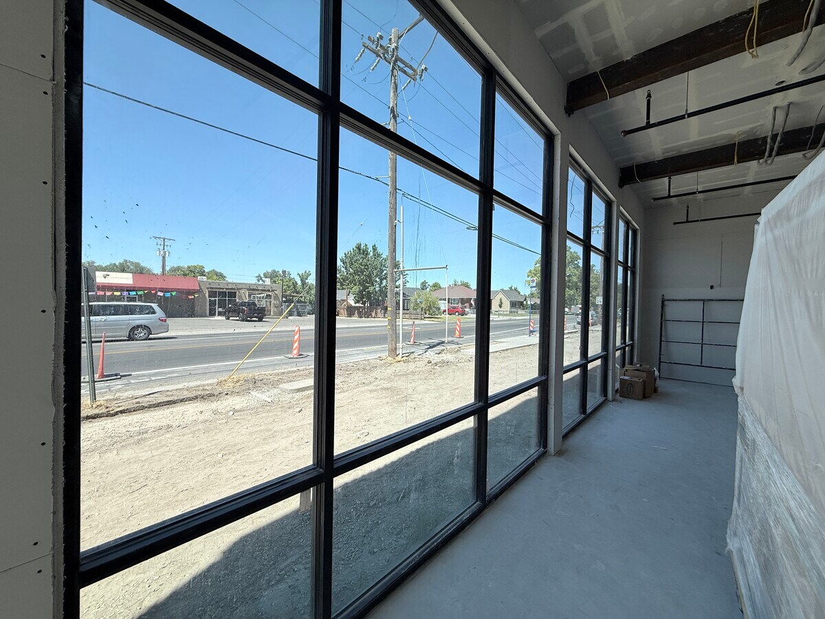 501 East 2700 South, Salt Lake City, UT 84106 - Lot 104 -  - Photo intérieure - Image 1 of 1