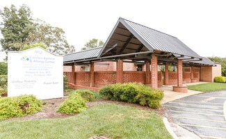 Plus de détails pour 912 2nd St NE, Hickory, NC - Bureau à vendre