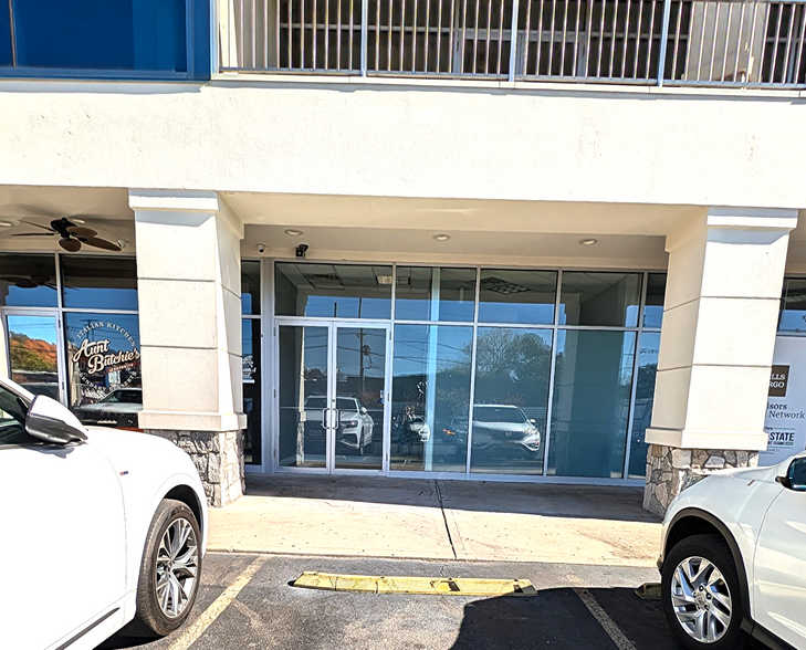 4864 Arthur Kill Rd, Staten Island, NY à louer - Photo de l’immeuble – Image 3 sur 10