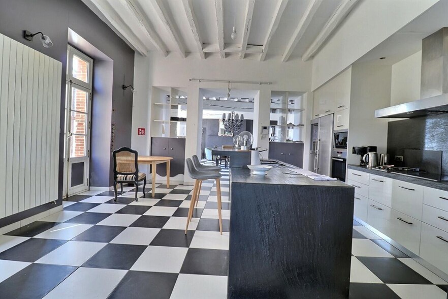 Bureau dans Cholet à vendre - Photo de l’immeuble – Image 2 sur 14
