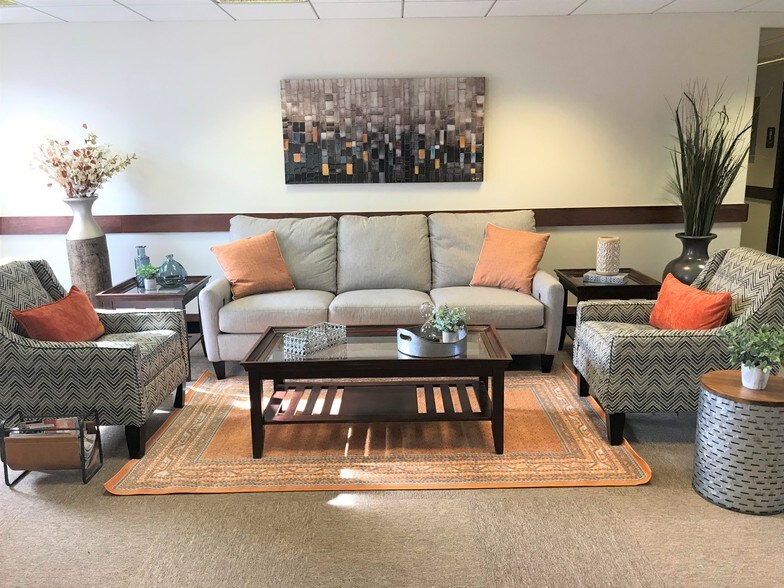 3570 E 12th Ave, Denver, CO à louer - Hall d’entrée – Image 3 sur 40
