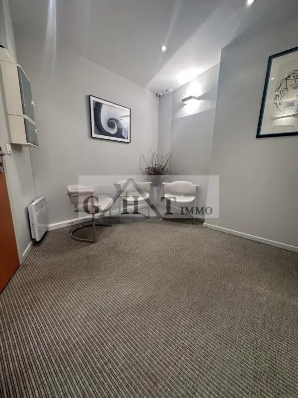 Bureau dans Créteil à louer Photo de l’immeuble– Image 1 sur 13