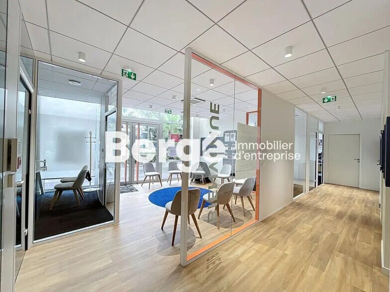 Local commercial dans Antibes à vendre - Photo de l’immeuble – Image 3 sur 9