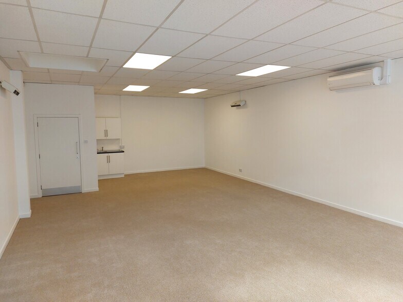 5 Parkhouse St, Ayr à louer - Photo de l’immeuble – Image 2 sur 6
