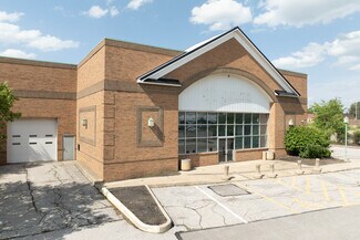 Plus de détails pour 21250 Rockside Rd, Bedford, OH - Local commercial à louer