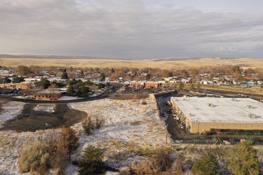 SW 30th Street, Pendleton, OR à vendre - Photo de l’immeuble – Image 2 sur 15