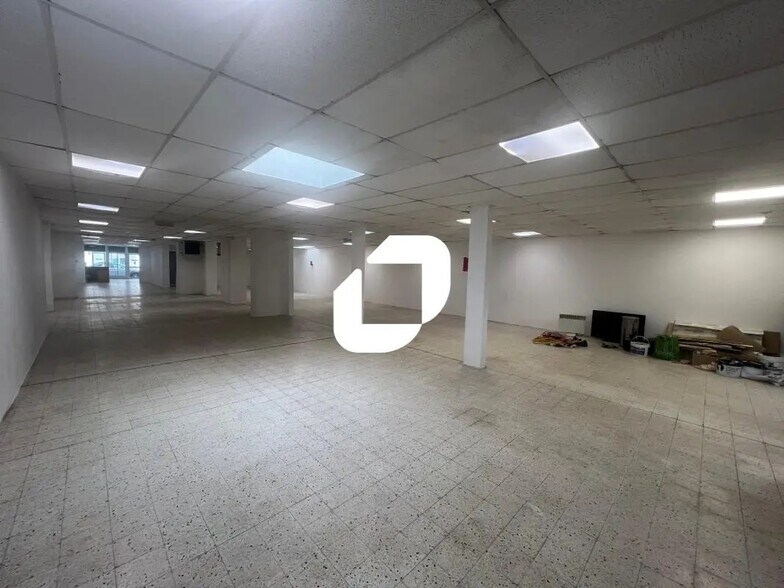 Local commercial dans Bully-les-Mines à louer - Photo de l’immeuble – Image 3 sur 10