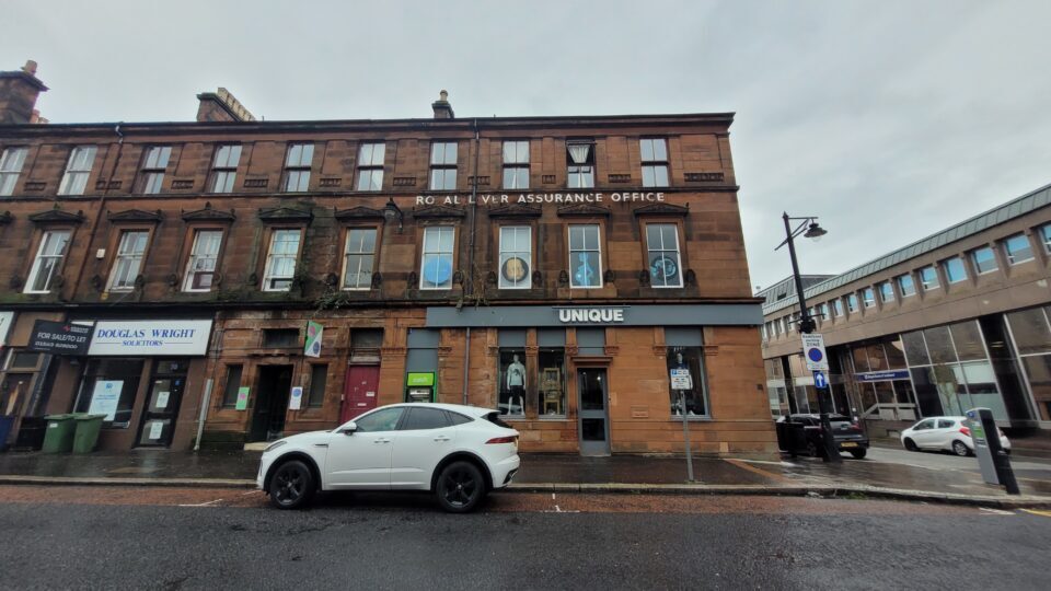 84 John Finnie St, Kilmarnock à louer Photo de l’immeuble– Image 1 sur 2