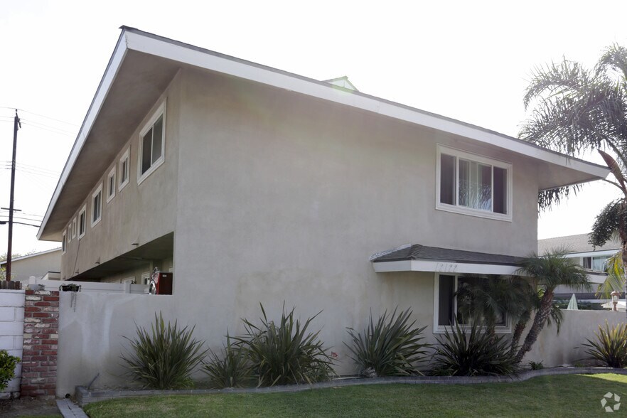 12122 Bailey St, Garden Grove, CA à vendre - Photo de l’immeuble – Image 2 sur 4