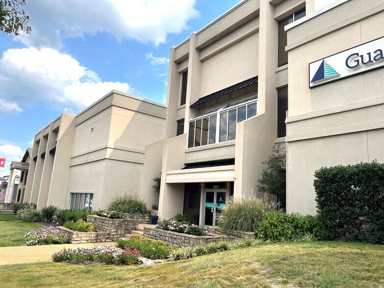 431 W Main St, Tupelo, MS à louer - Photo de l’immeuble – Image 2 sur 8