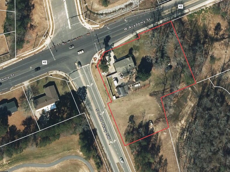 629 W Academy St, Fuquay-Varina, NC à vendre - Photo de l’immeuble – Image 1 sur 3