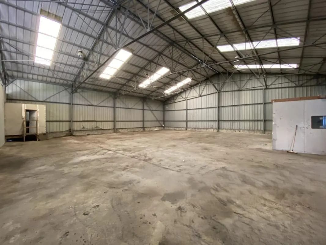 Industriel/Logistique dans Mainvilliers à louer Photo intérieure– Image 1 sur 11